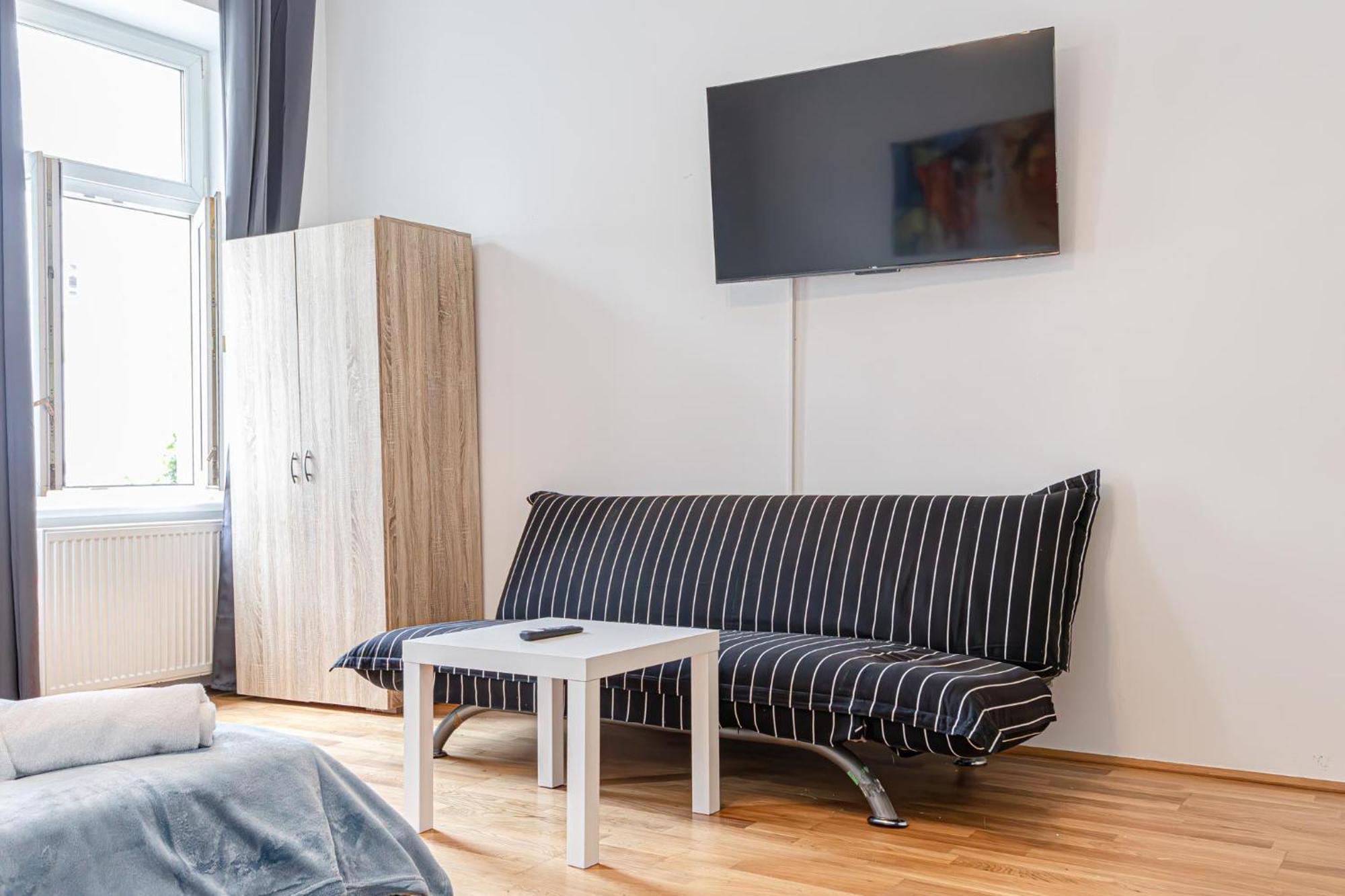 Peaceful And Stylish 2 Bedroom Cozy Atmosphere