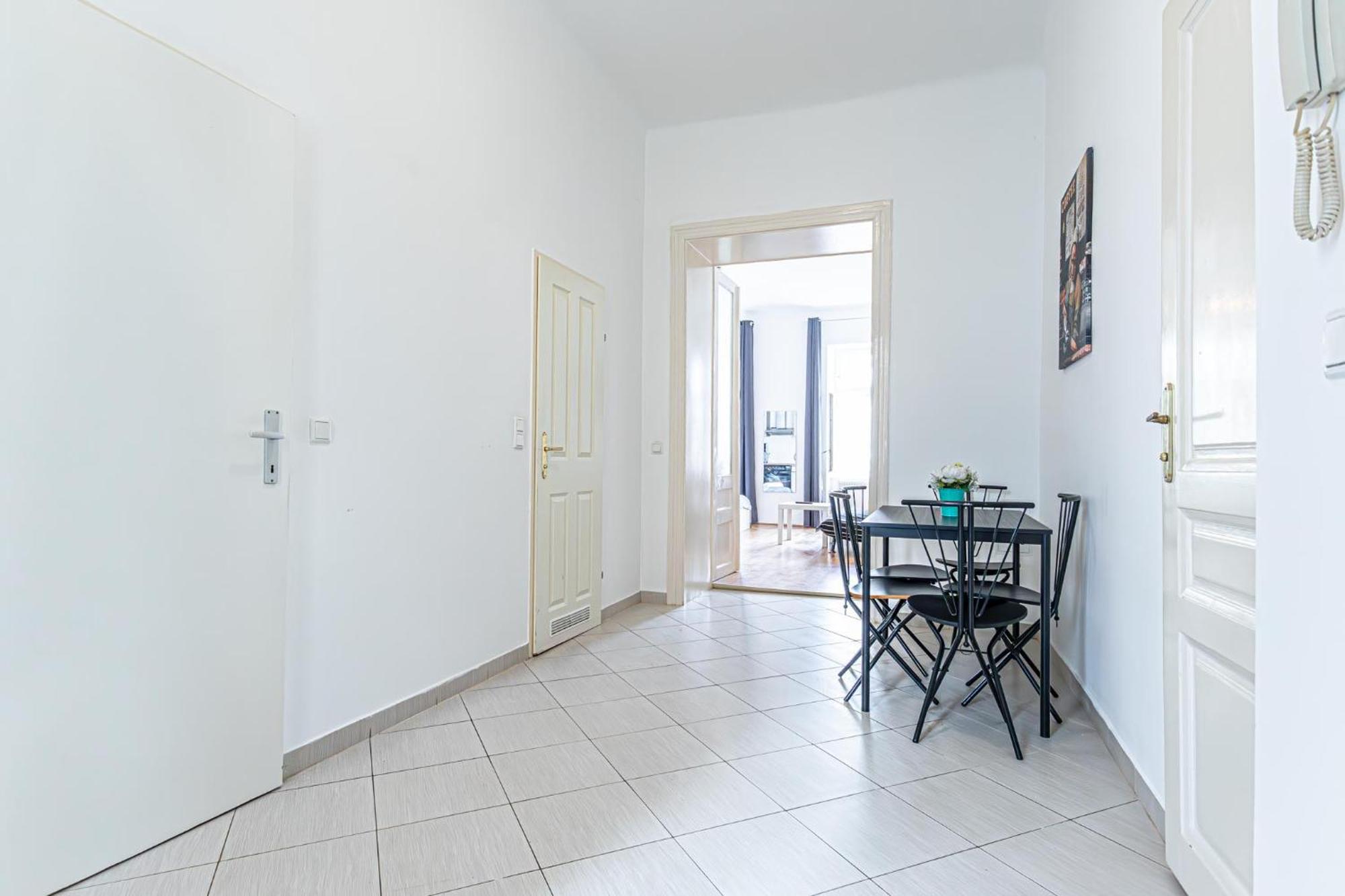 Peaceful And Stylish 2 Bedroom Cozy Atmosphere *