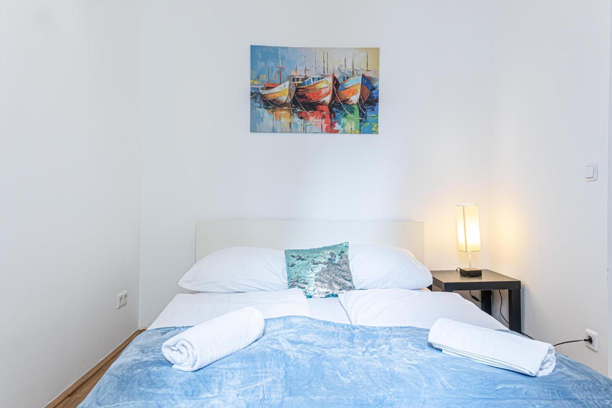 Apartment Peaceful And Stylish 2 Bedroom Cozy Atmosphere *