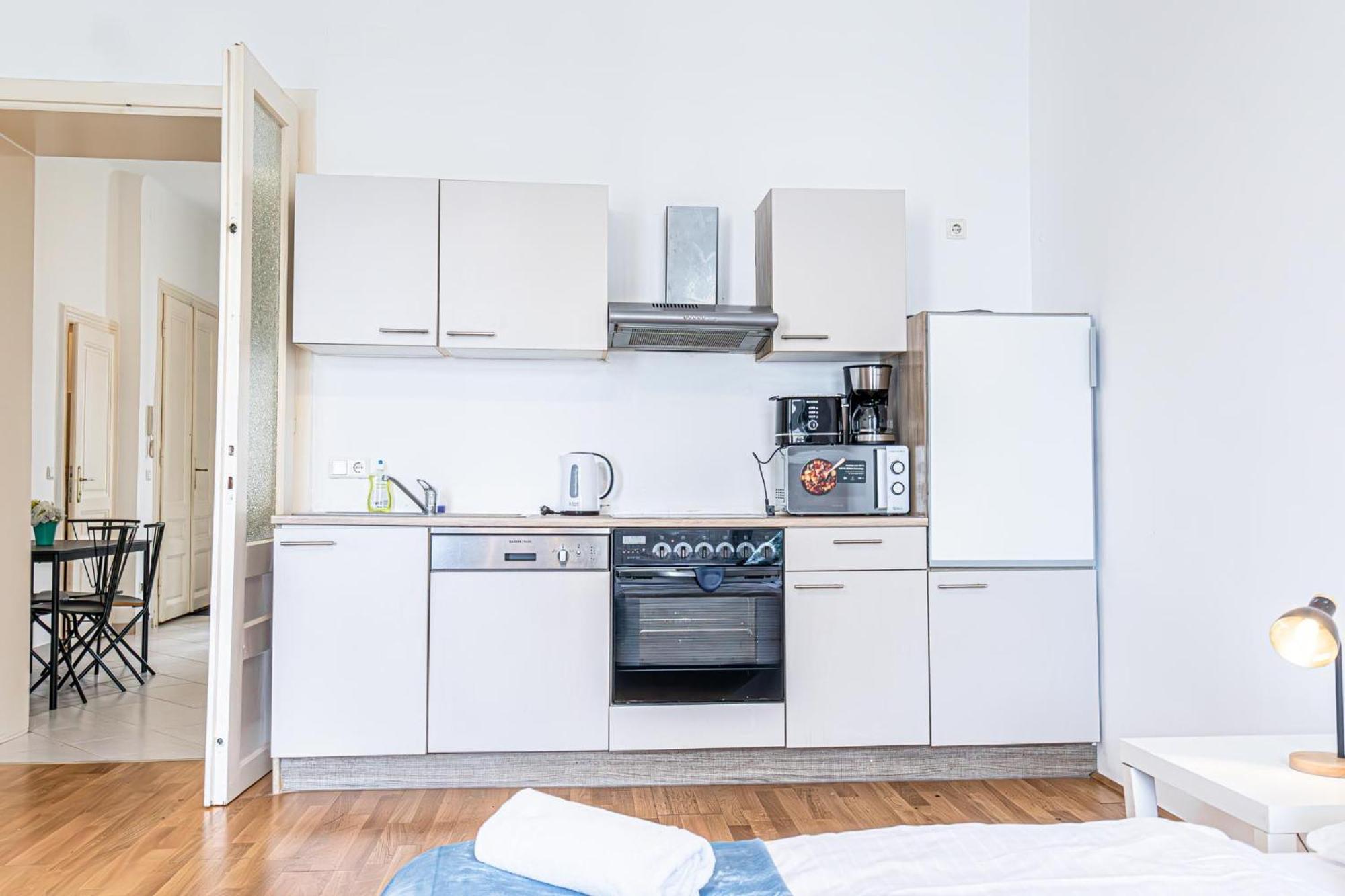 Peaceful And Stylish 2 Bedroom Cozy Atmosphere Wien