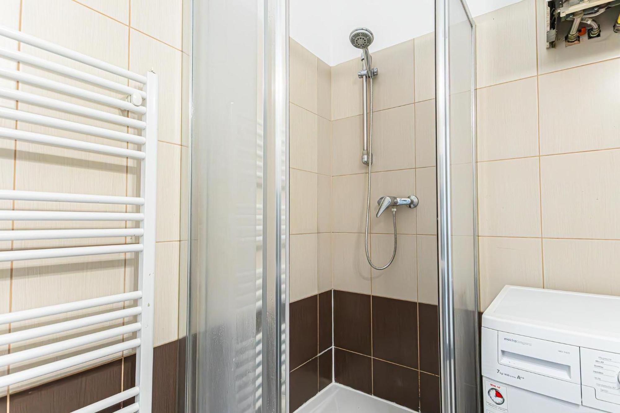Peaceful And Stylish 2 Bedroom Cozy Atmosphere Apartment