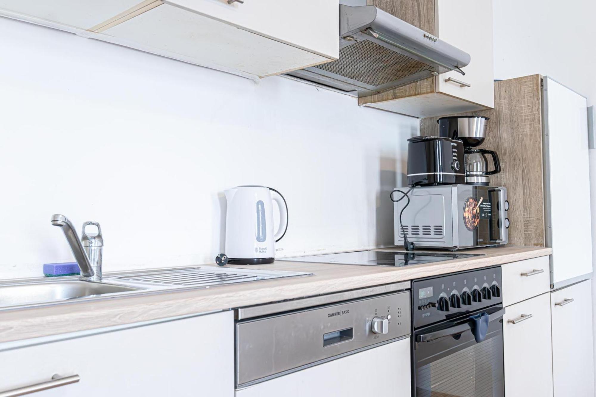 Peaceful And Stylish 2 Bedroom Cozy Atmosphere Apartment *